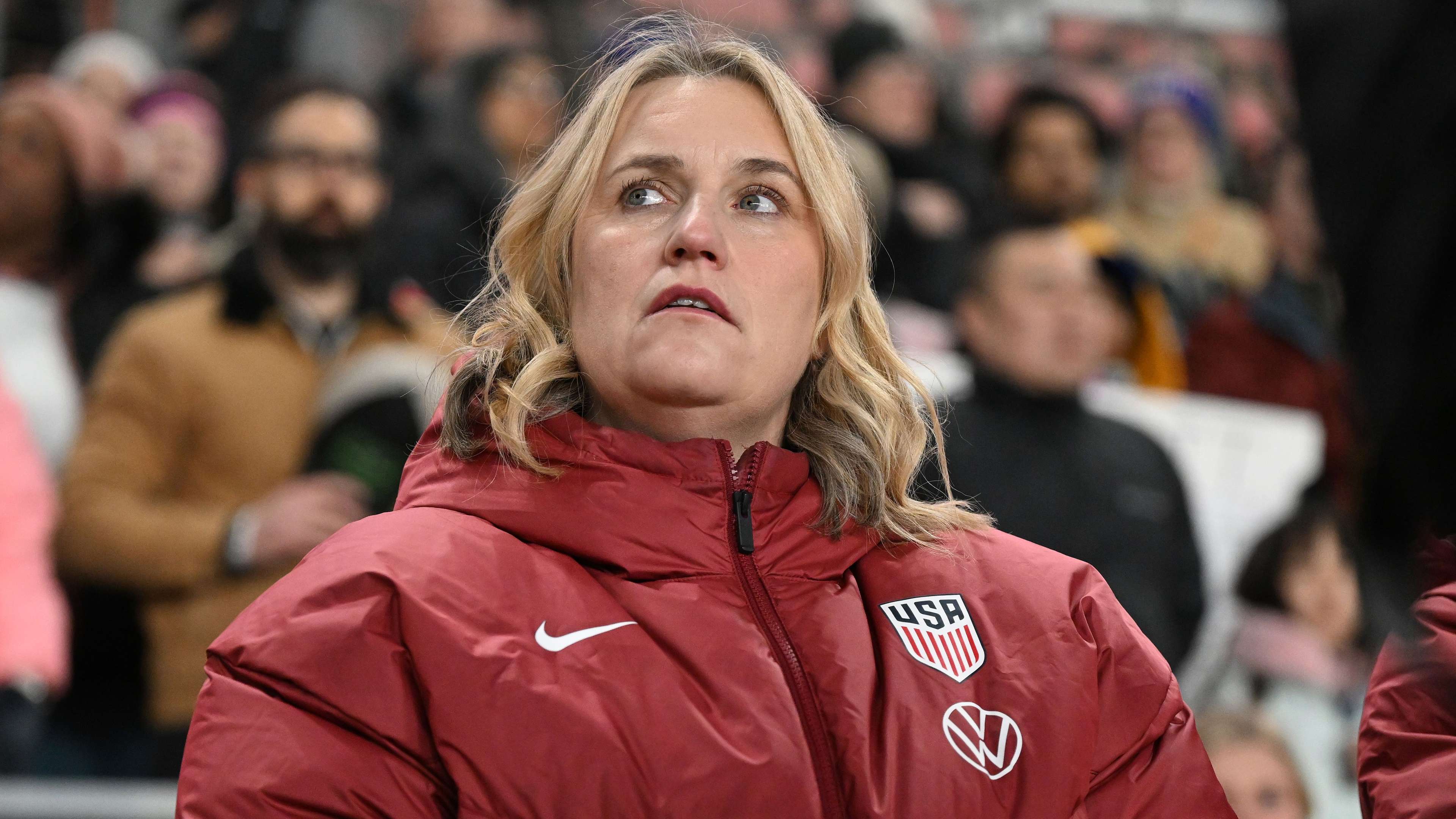 使他们在争 使他们在争